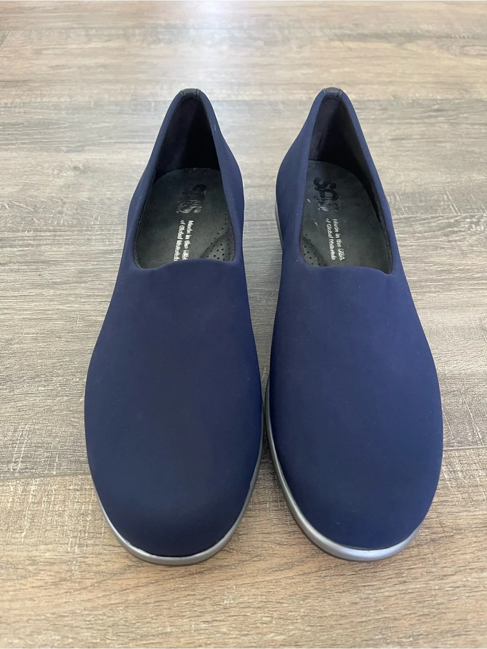 New SAS Bliss - Slip On Wedge size 6.5